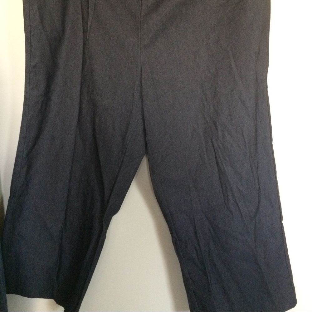 Capri pants